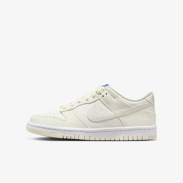 Boys white nike cheap